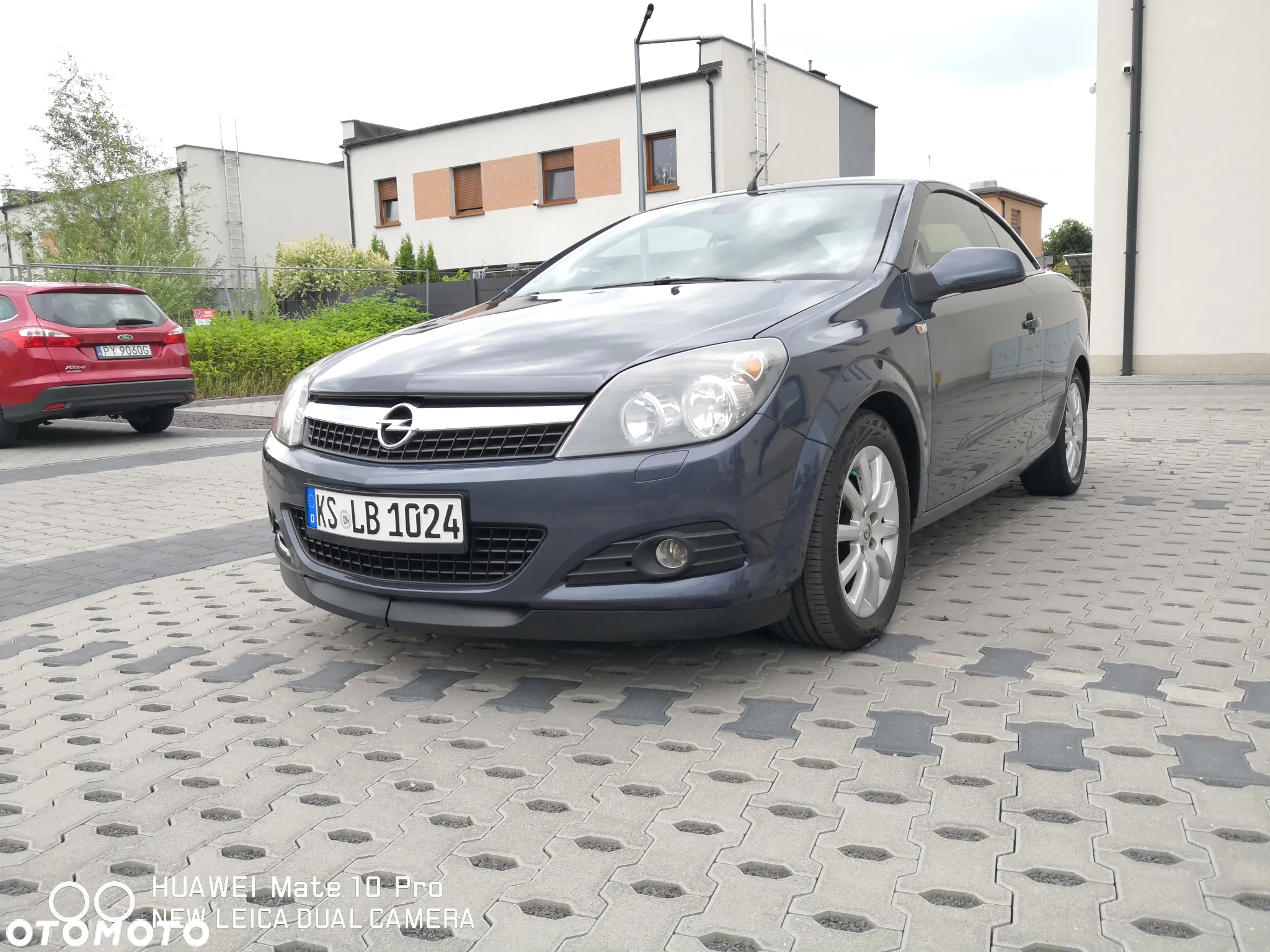 Opel Astra TwinTop 1.8 Cosmo - 32