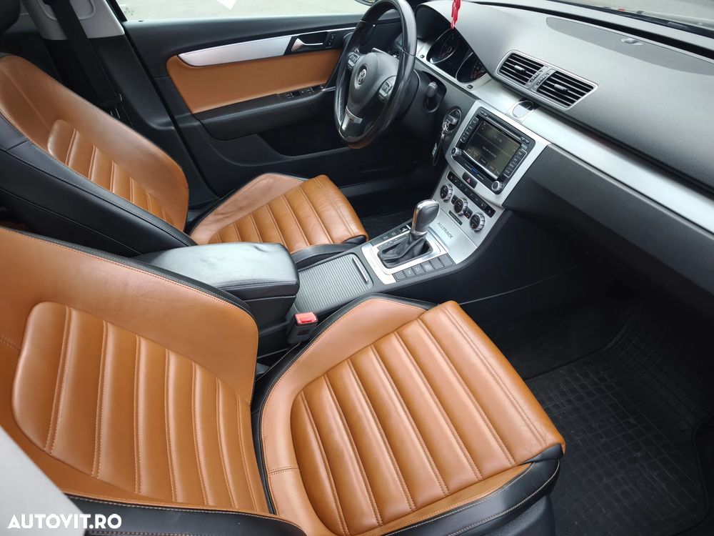 Volkswagen Passat Alltrack 2.0 TDI 4Motion DSG BlueMotion Tec - 13