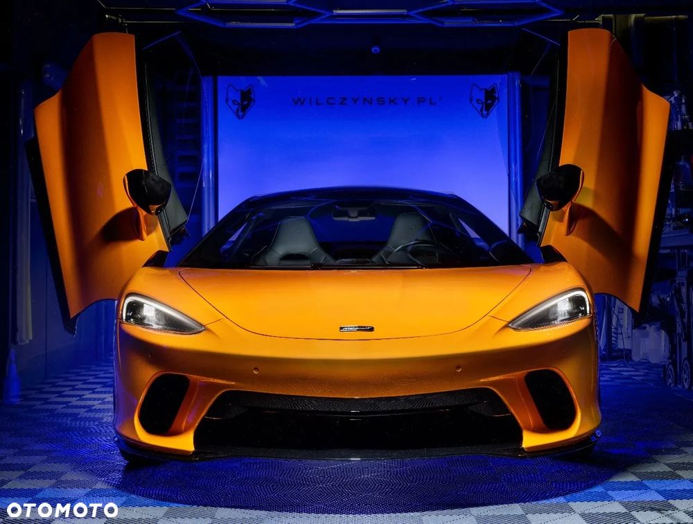 McLaren GT - 14