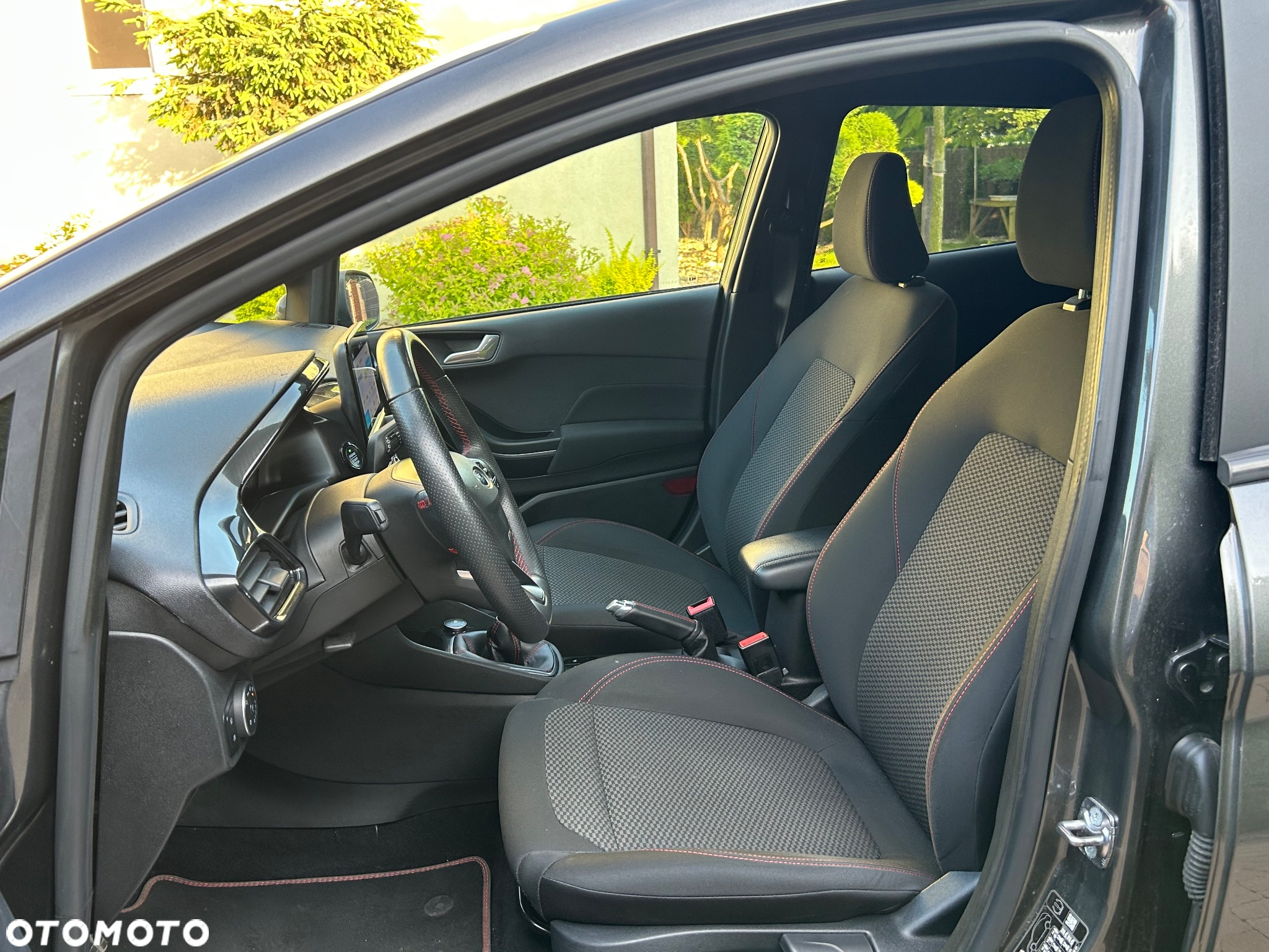 Ford Fiesta 1.0 EcoBoost S&S ST-LINE - 13