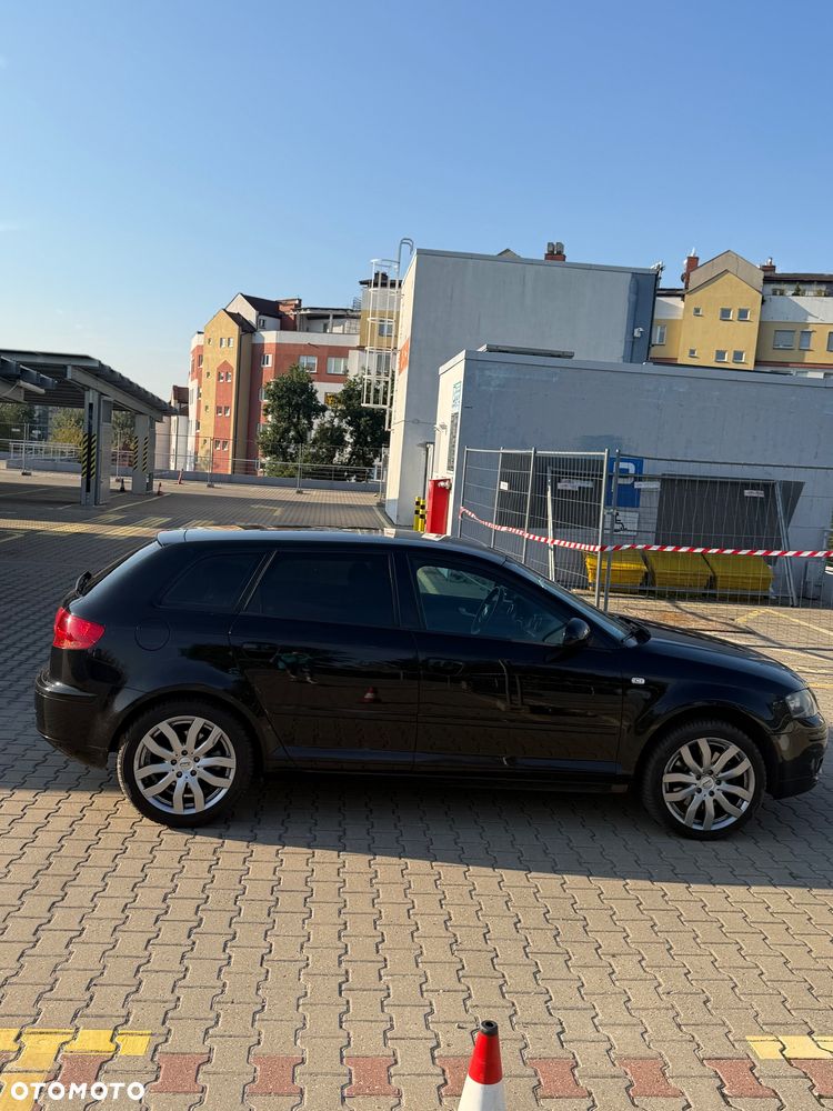 Audi A3 Sportback - 7