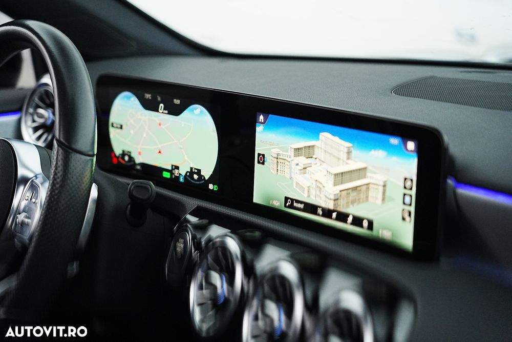 Mercedes-Benz A 250 e 8G-DCT AMG Line - 28