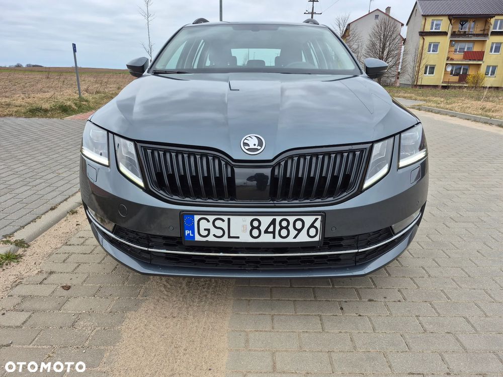 Skoda Octavia 1.6 TDI SCR Clever DSG - 2