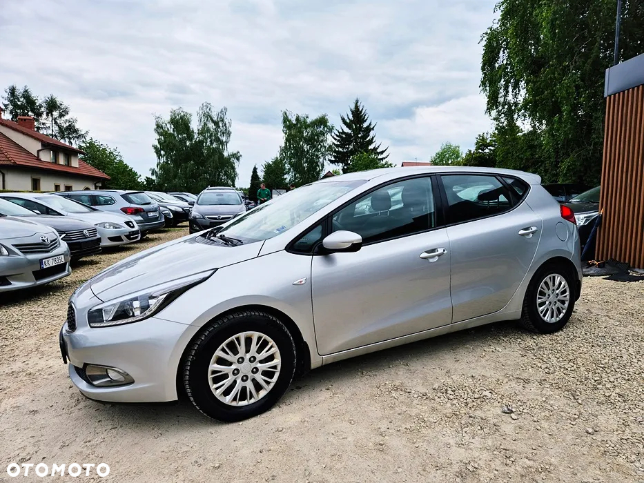 Kia Ceed Cee'd 1.4 XL - 26