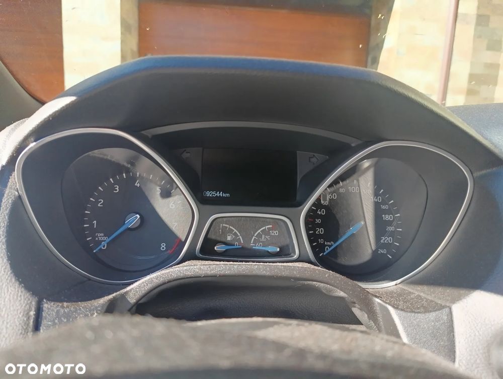 Ford Focus 1.5 EcoBoost ST-Line - 13