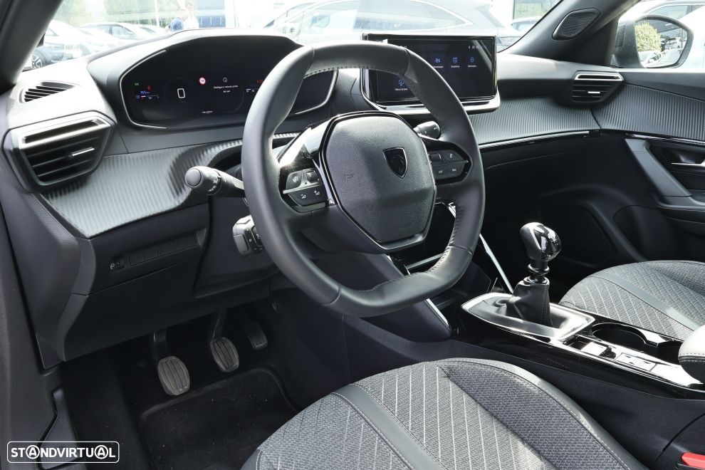 Peugeot 2008 1.2 Allure - 14