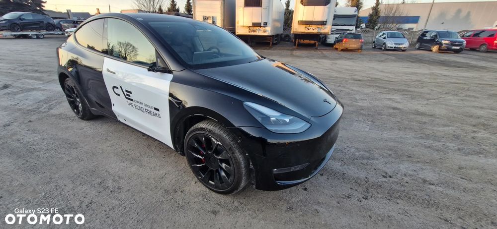 Tesla Model Y Long Range Dual Motor AWD - 7