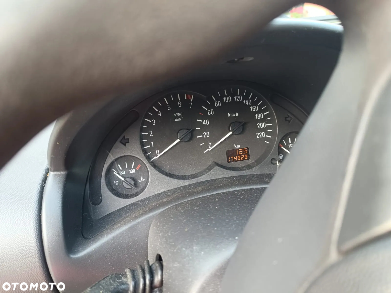 Opel Corsa 1.0 12V Cosmo - 6