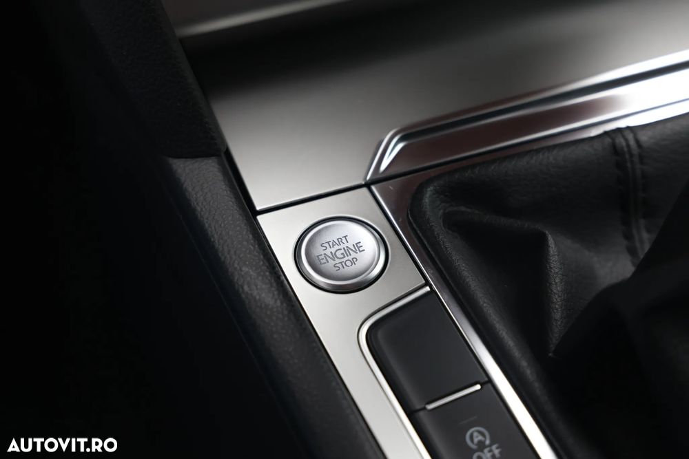 Volkswagen Passat 1.6 TDI Comfortline - 24