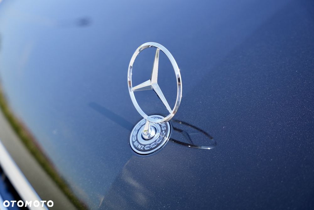 Mercedes-Benz Klasa V 300 d 4-Matic 9G-Tronic - 4