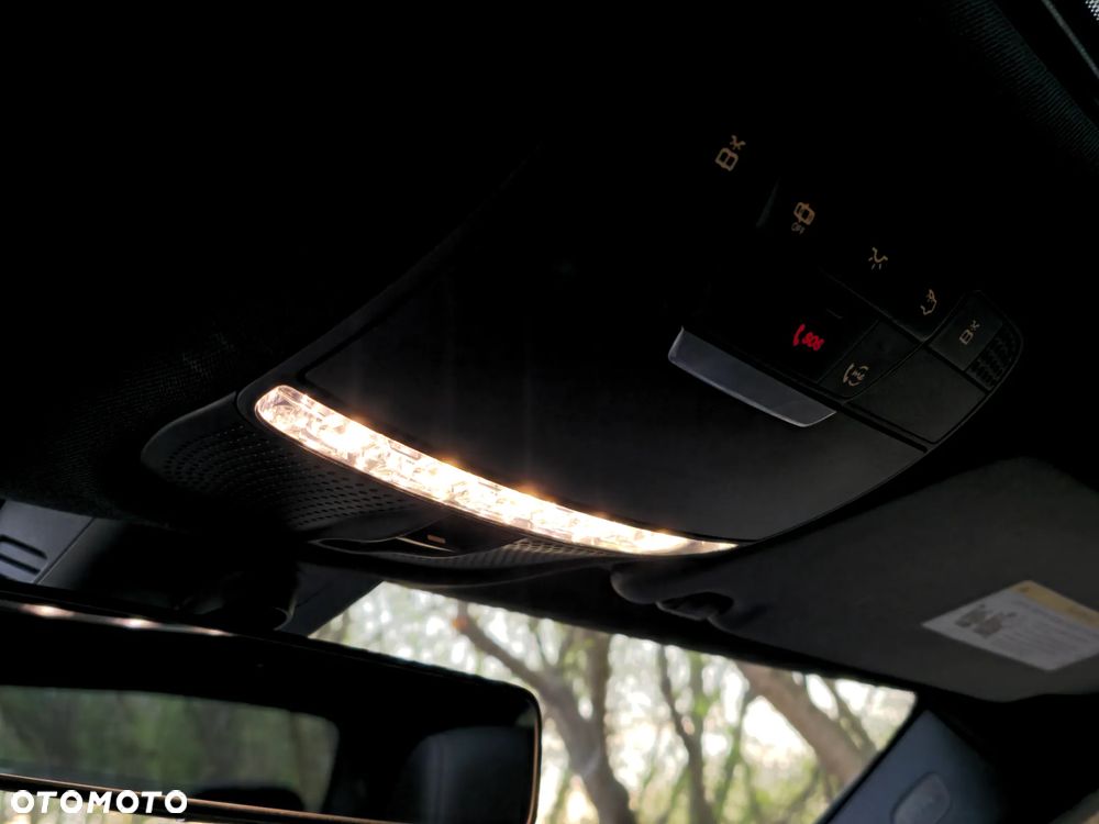 Mercedes-Benz Klasa C 300 9G-TRONIC AMG Line - 20