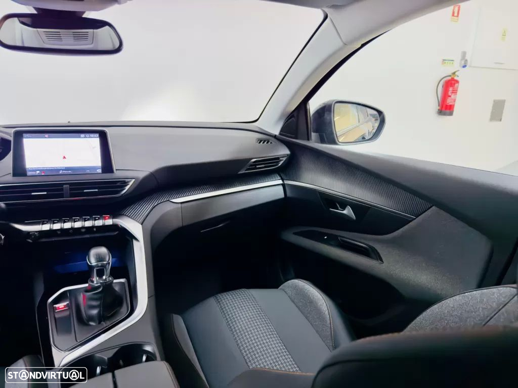 Peugeot 3008 1.5 BlueHDi Active - 30
