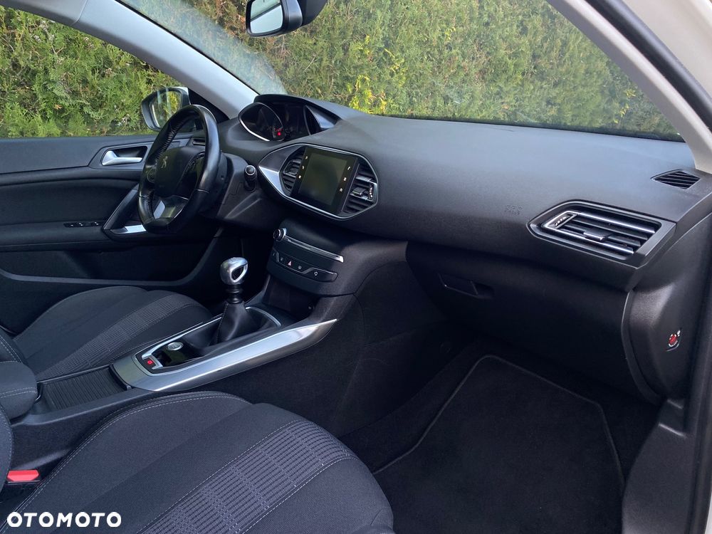 Peugeot 308 - 14