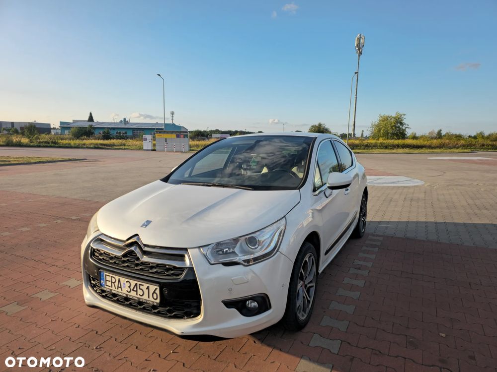 Citroën DS4 1.6 THP SoChic MCP - 2
