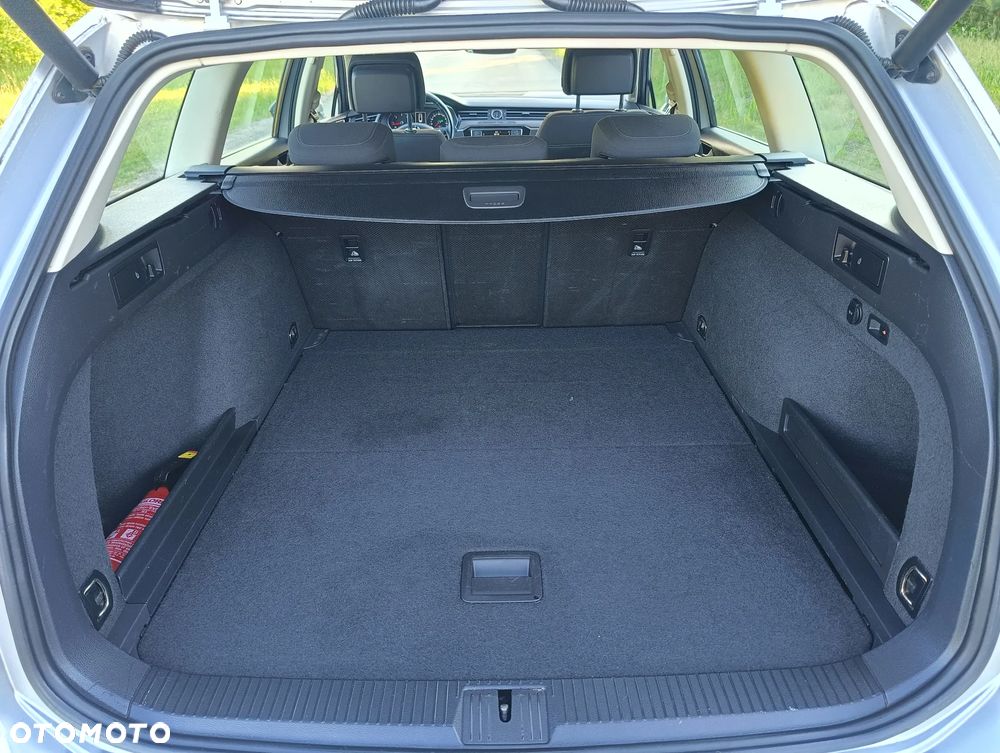 Volkswagen Passat 2.0 TDI BMT Comfortline DSG - 13