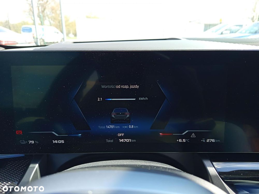 BMW i5 - 13