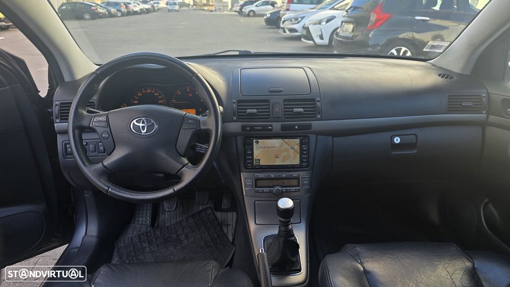 Toyota Avensis SW 2.0 D-4D - 14