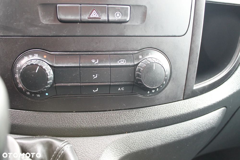 Mercedes-Benz Vito Mixto L2 447.703 - 23