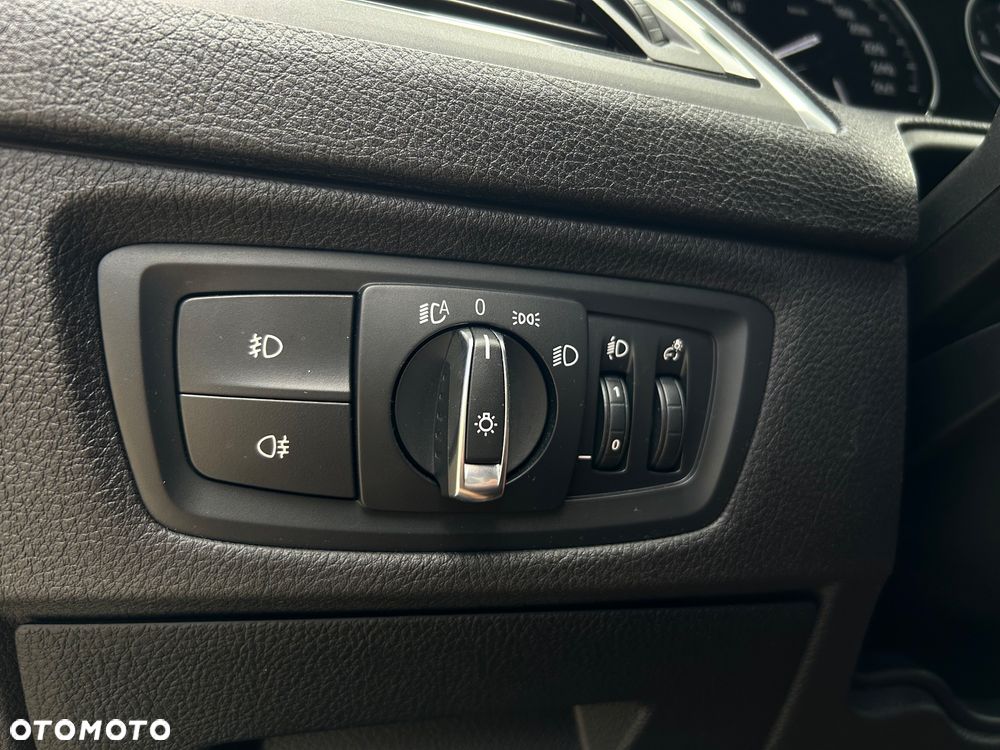 BMW Seria 1 118i GPF Sport Line - 23