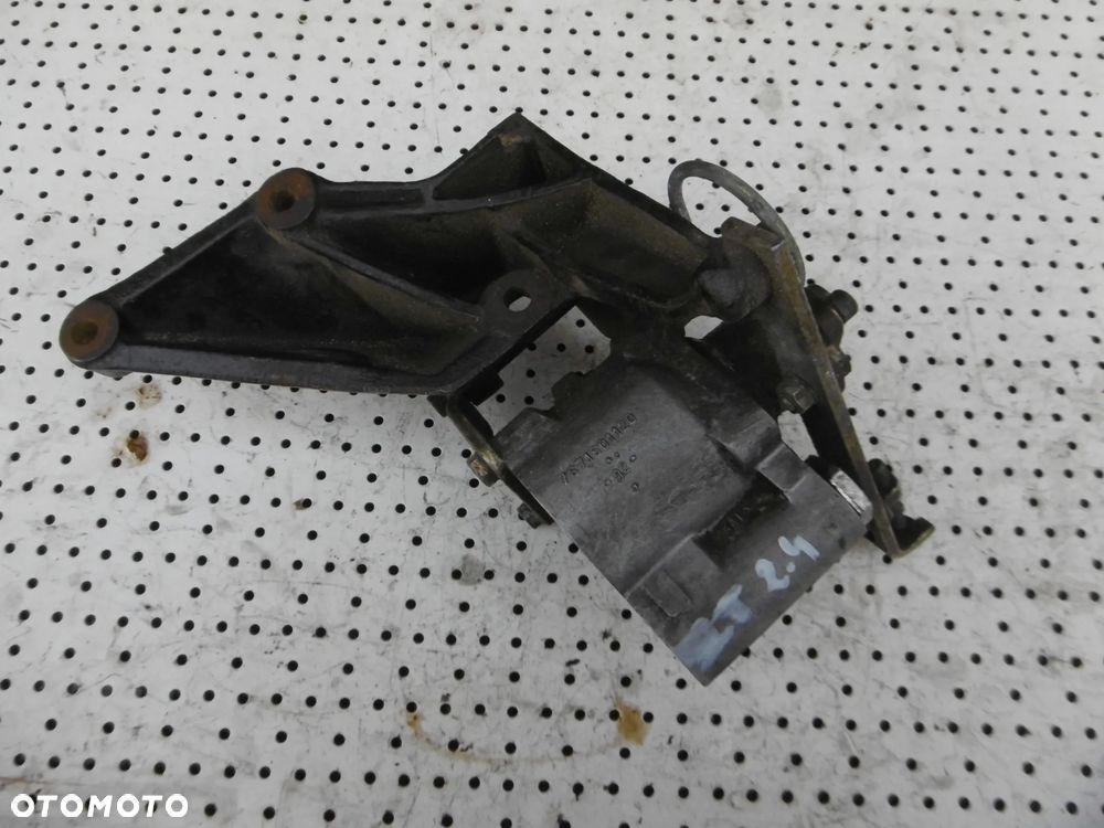 POMPA WSPOMAGANIA VW LT 2.4 - 1