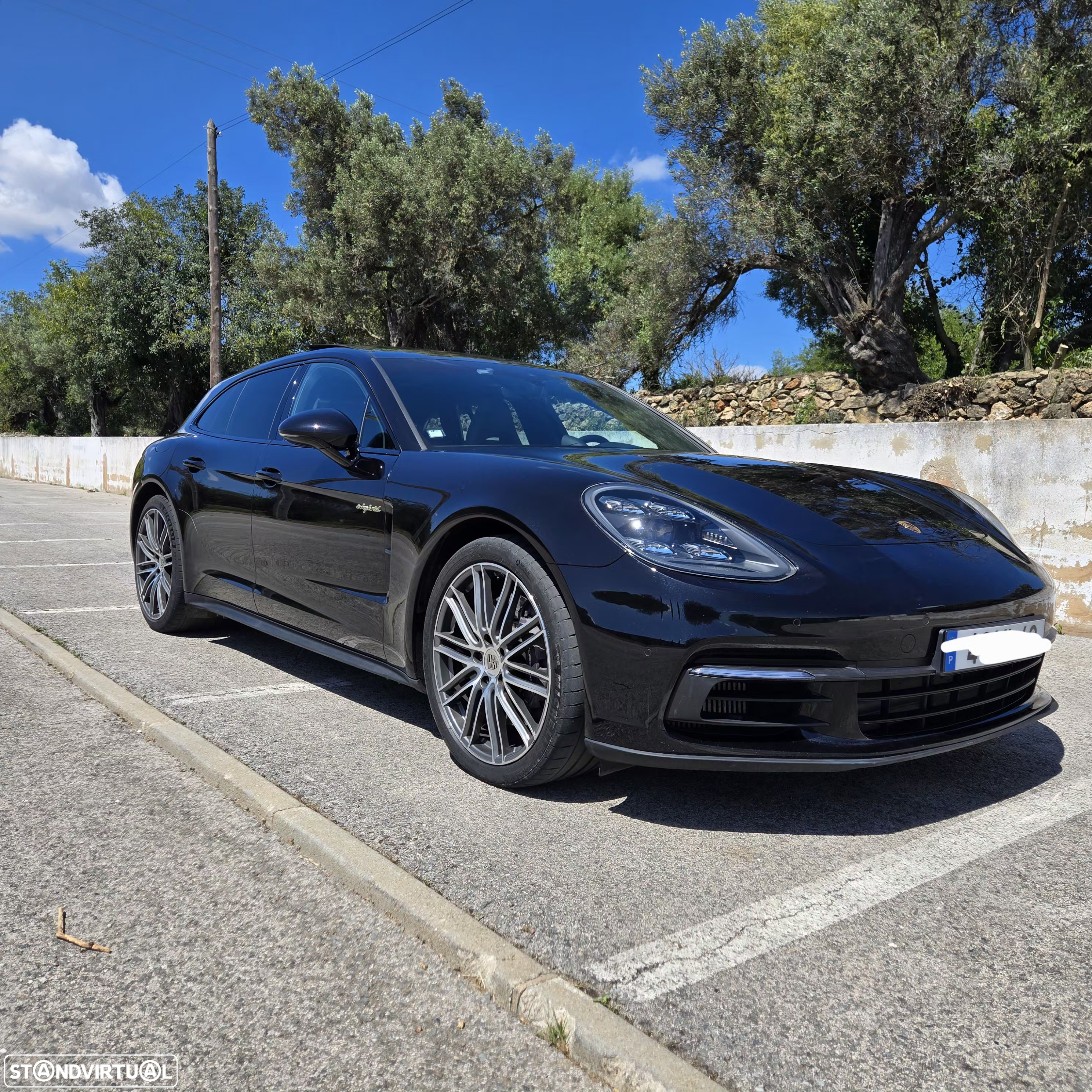 Porsche Panamera Sport Turismo 4 E-Hybrid - 2