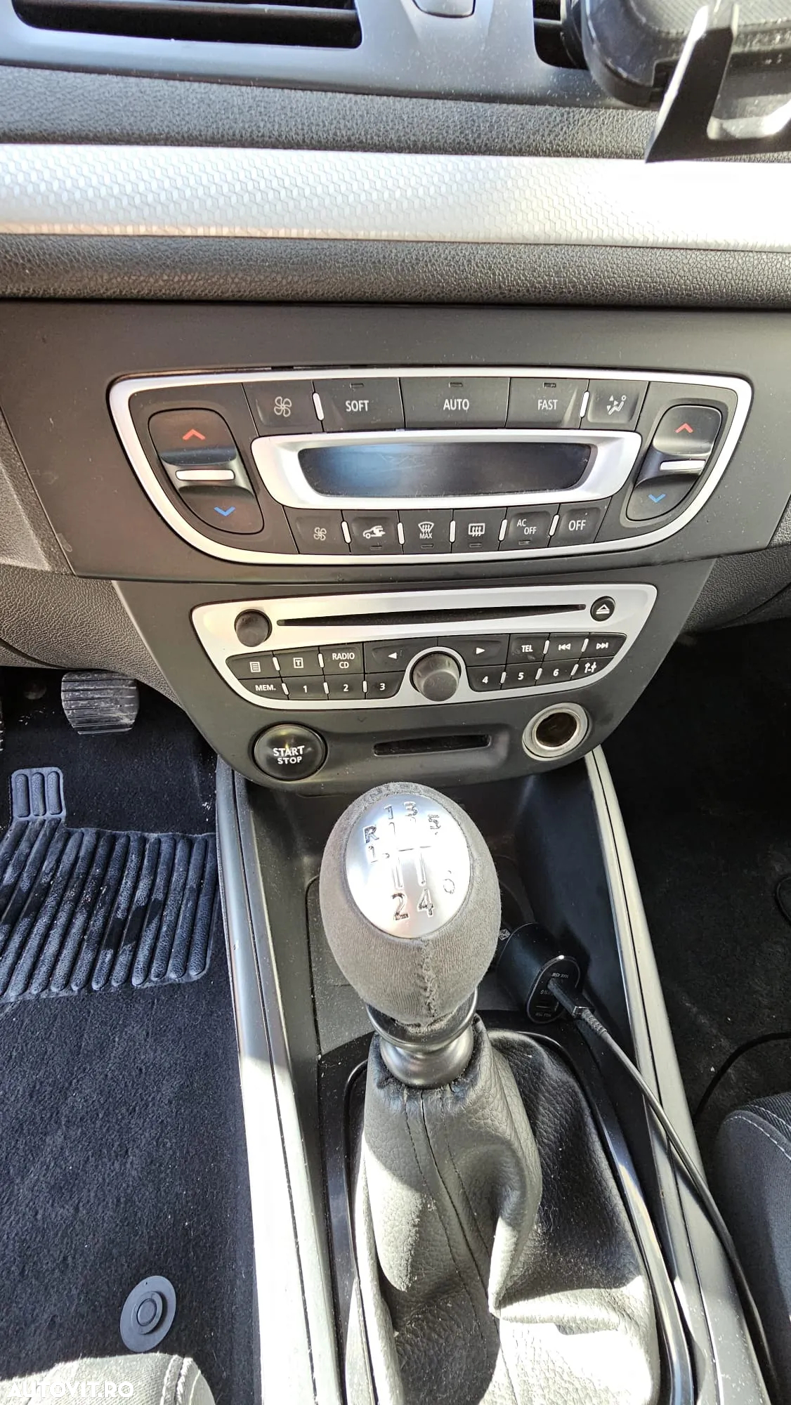Renault Megane Sedan 1.9dCi Privilege - 6
