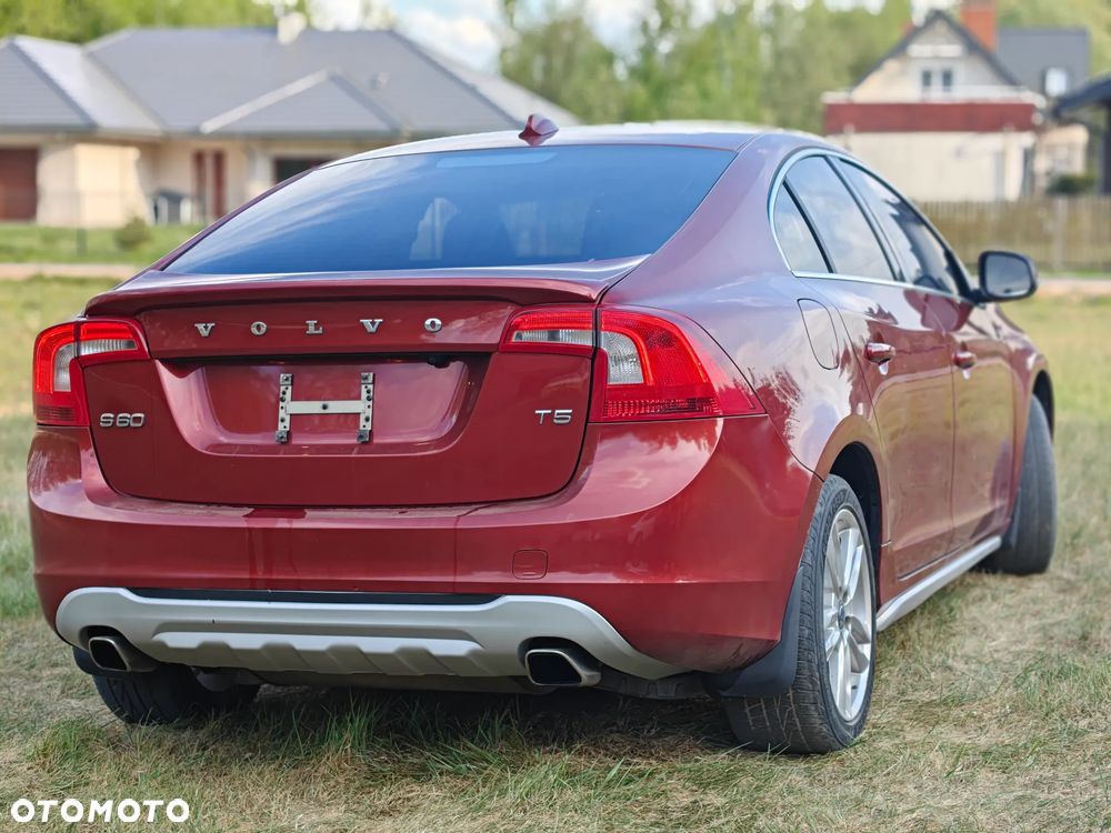 Volvo S60 2.5 T5 - 6