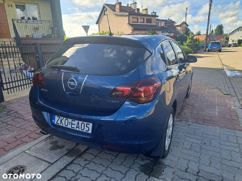 Opel Astra 1.6 T Enjoy - 5