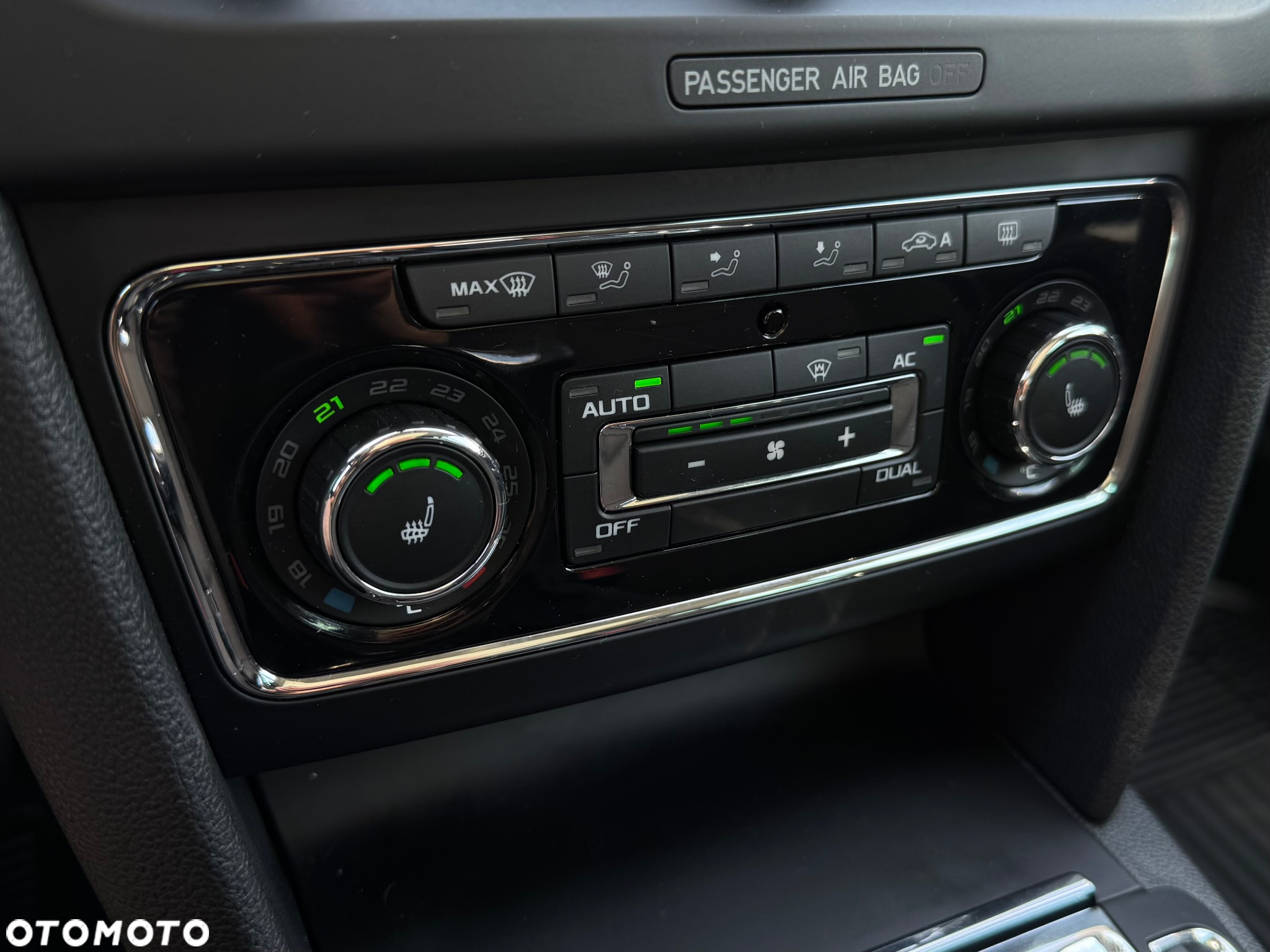 Skoda Superb 2.0 TDI DSG Elegance - 19