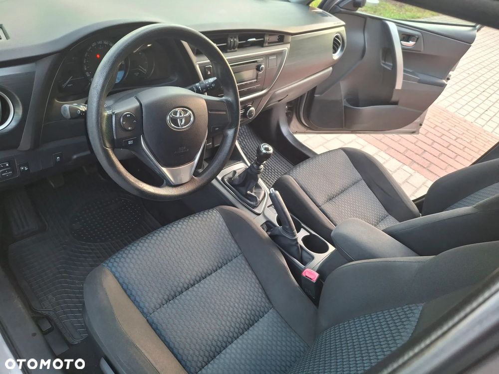 Toyota Auris 1.33 VVT-i Active - 12