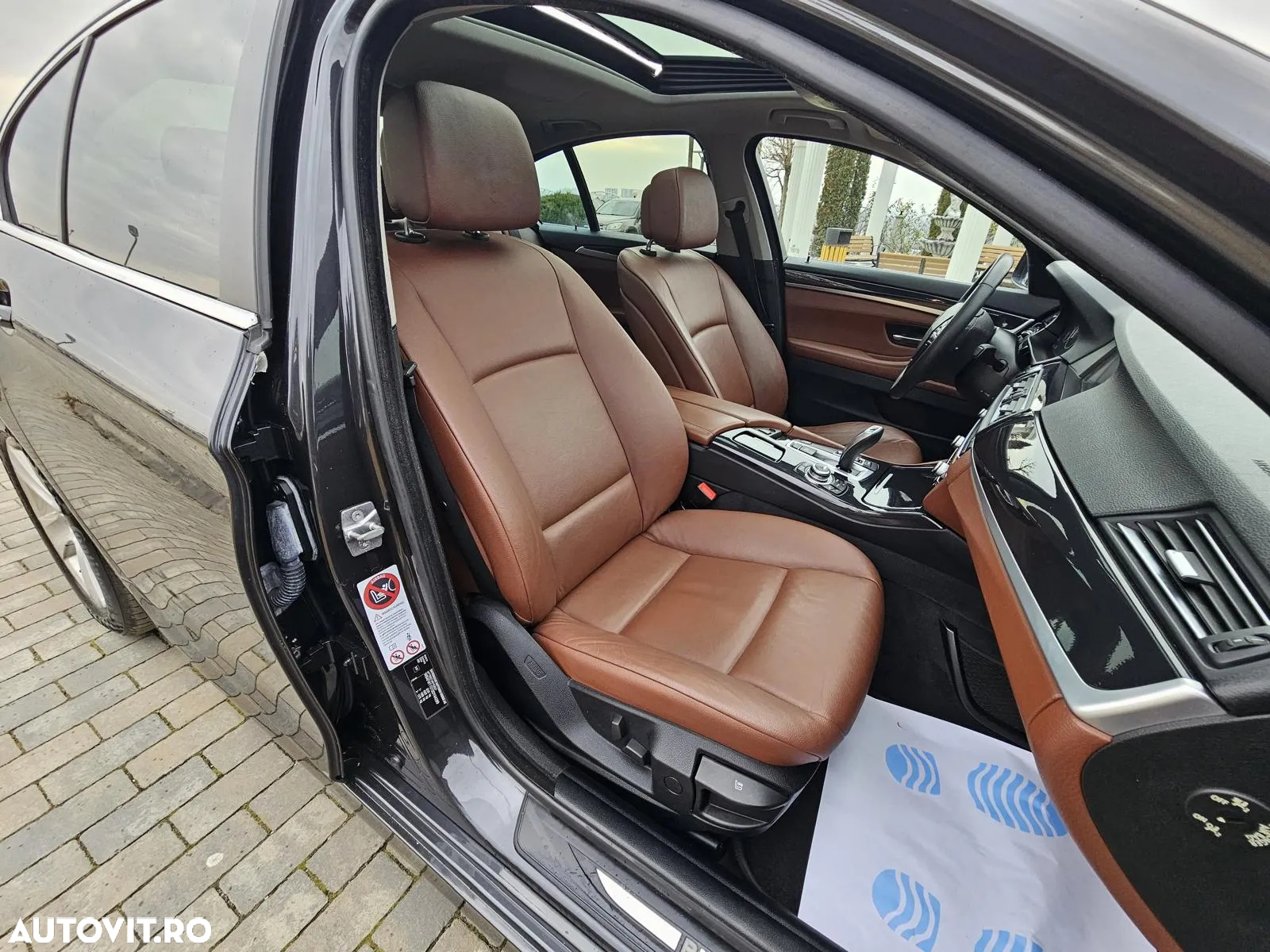 BMW Seria 5 520d Aut. - 10