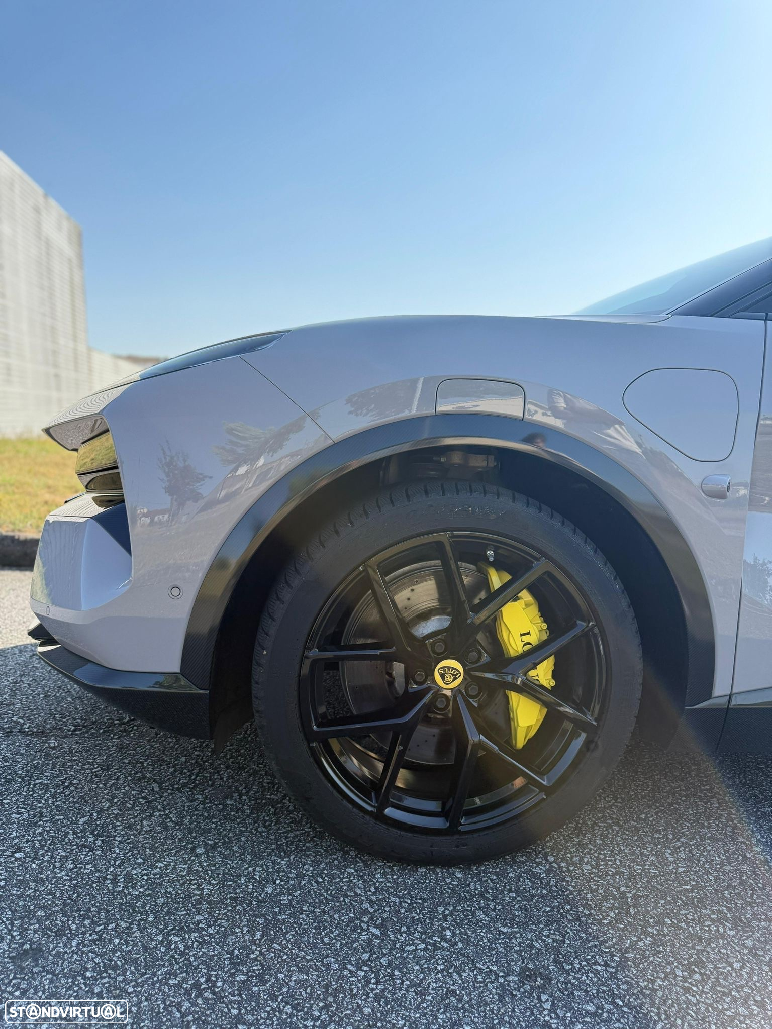 Lotus Eletre 600 Sport SE - 5