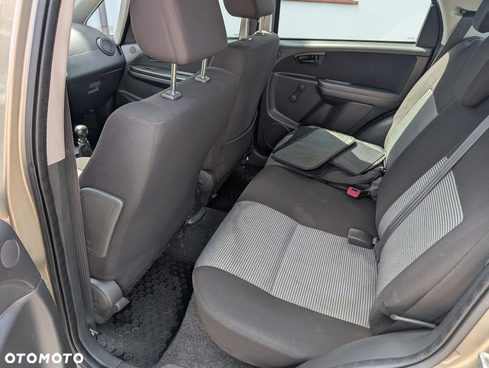 Fiat Sedici 1.6 16V 4x2 Dynamic Plus - 6