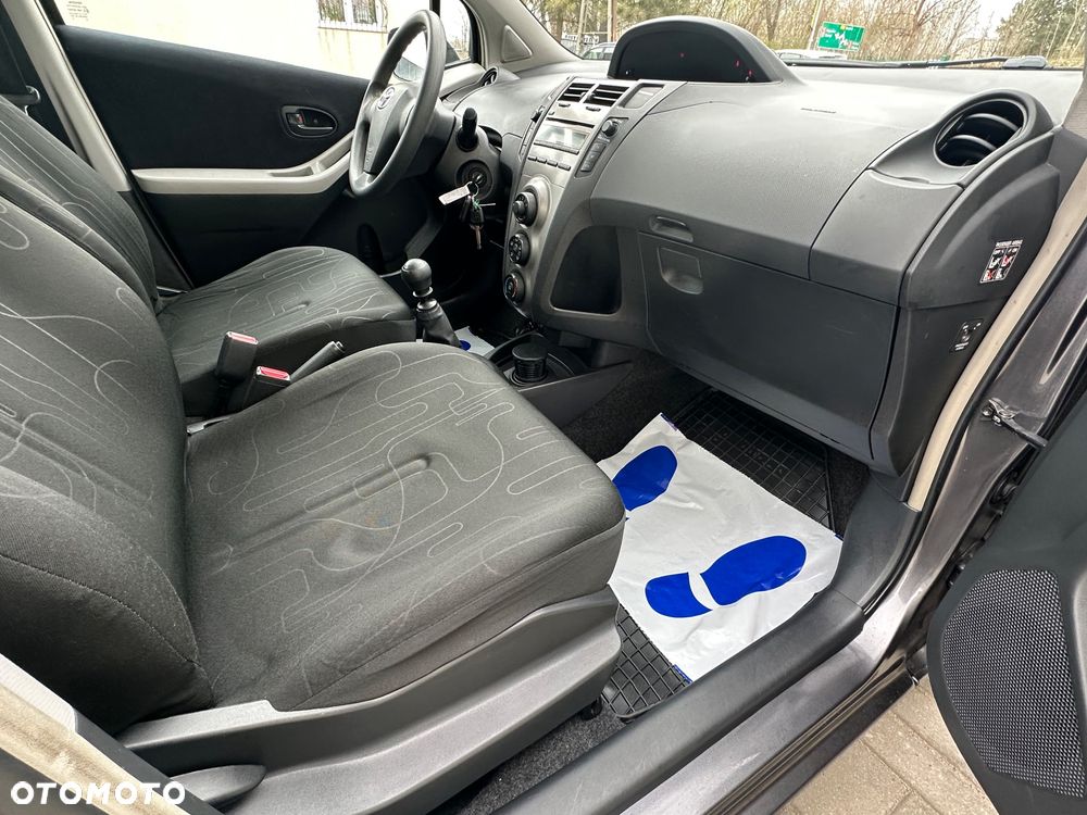 Toyota Yaris 1.4 D-4D - 24