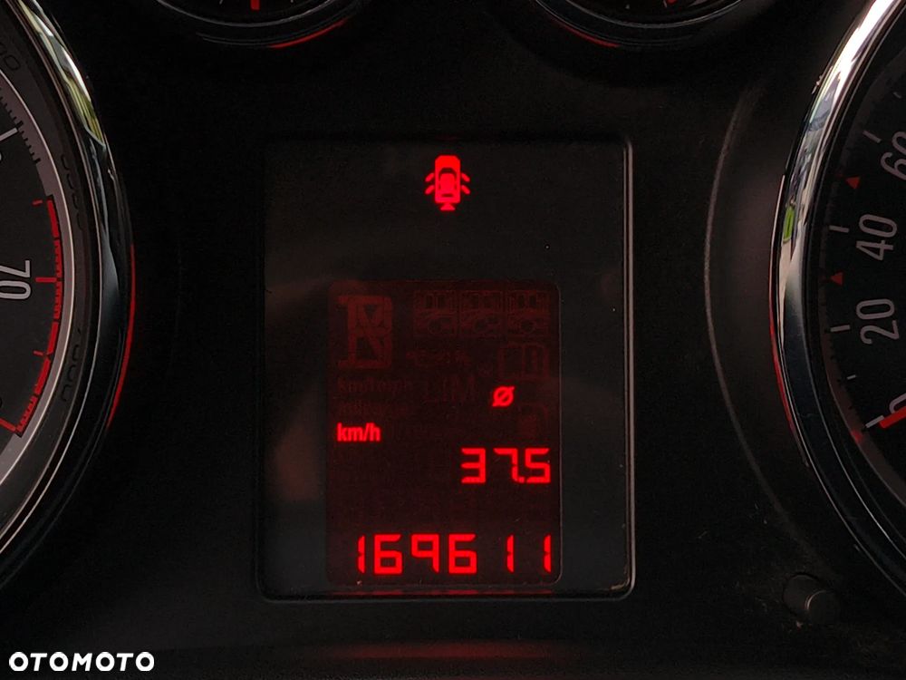 Opel Astra - 17