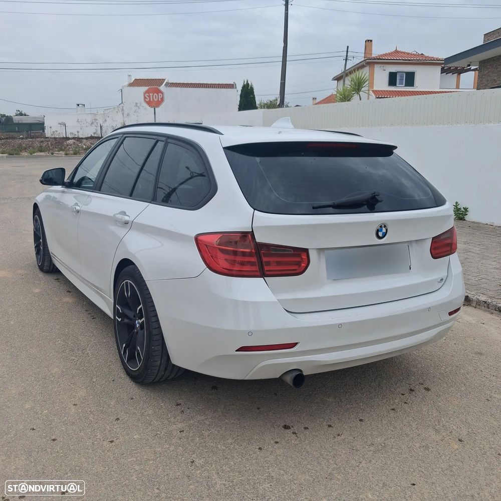 BMW 320 d Sport Line - 4