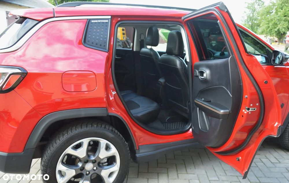 Jeep Compass - 30