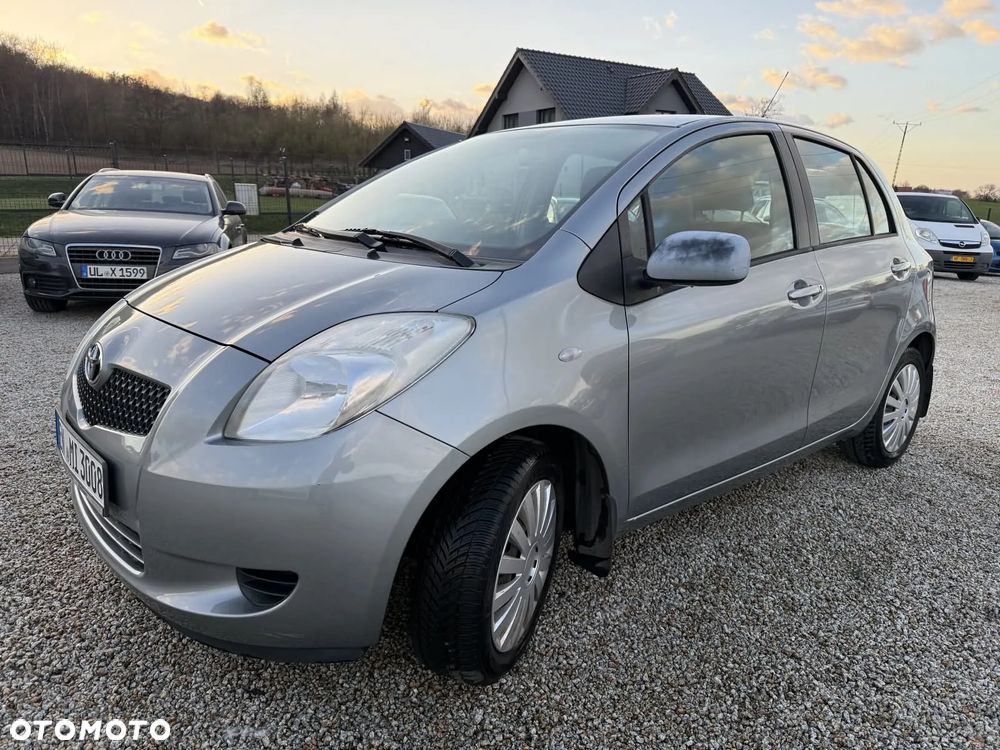 Toyota Yaris 1.3 VVT-i Sol - 11
