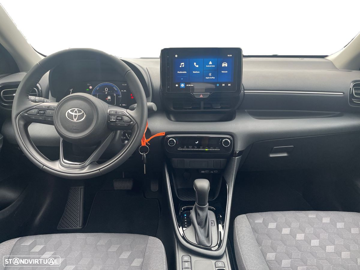 Toyota Yaris - 8