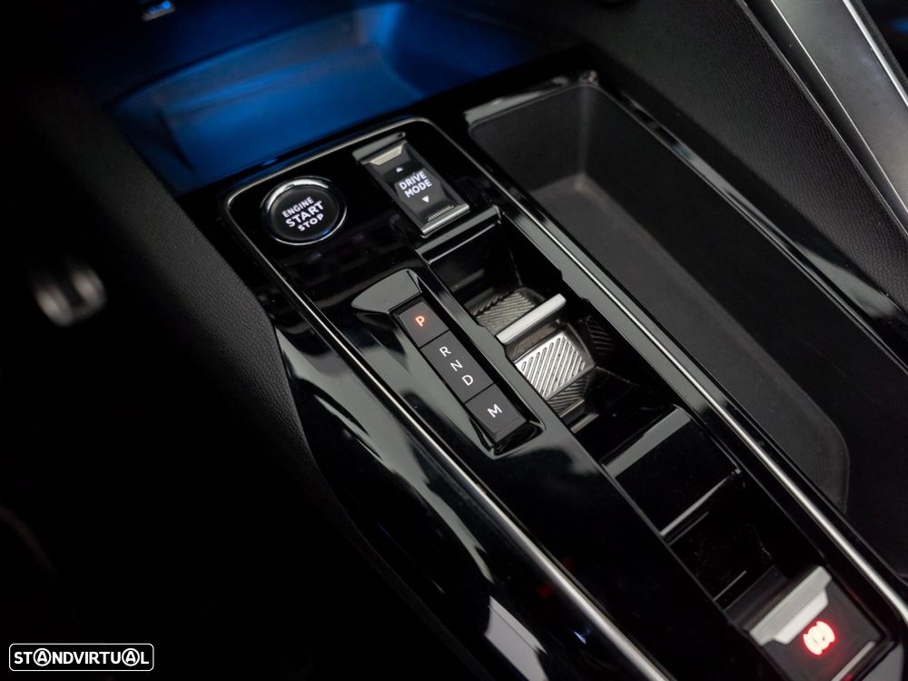 Peugeot 5008 1.5 BlueHDi GT EAT8 - 26