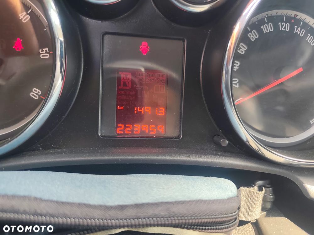 Opel Astra 1.7 CDTI DPF 150 Jahre - 9
