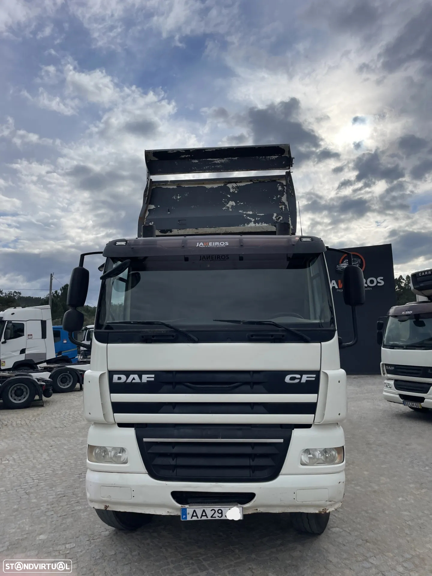 DAF Cf 360 / 8x4 Basculante - 2