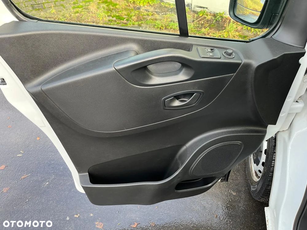 Renault Trafic - 15
