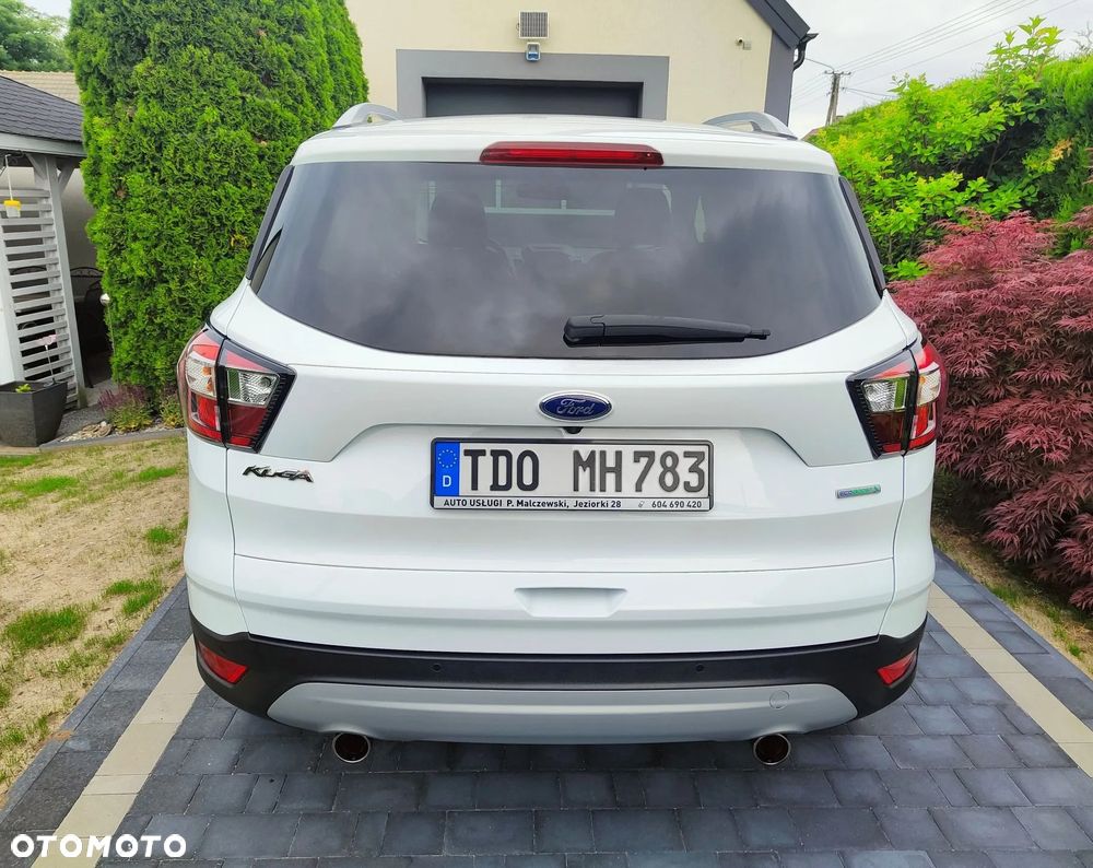 Ford Kuga 1.5 EcoBoost 2x4 Titanium - 5