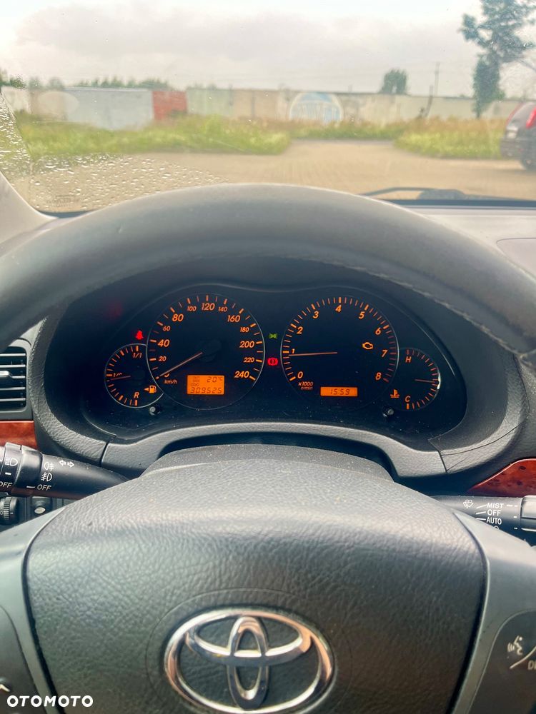 Toyota Avensis 2.0 VVT-i Prestige - 8