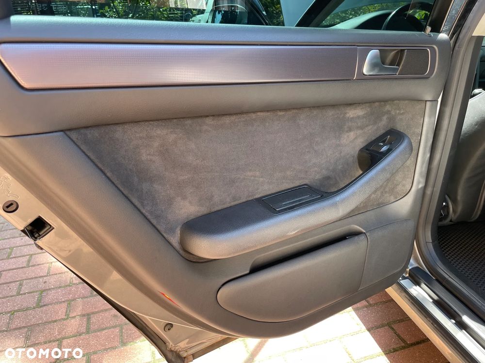 Audi A6 Avant 1.8T - 29