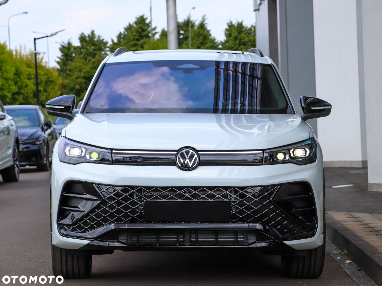 Volkswagen Tiguan - 8