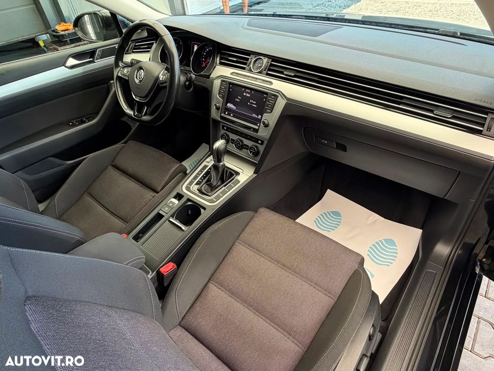 Volkswagen Passat 2.0 TDI DSG Comfortline - 8