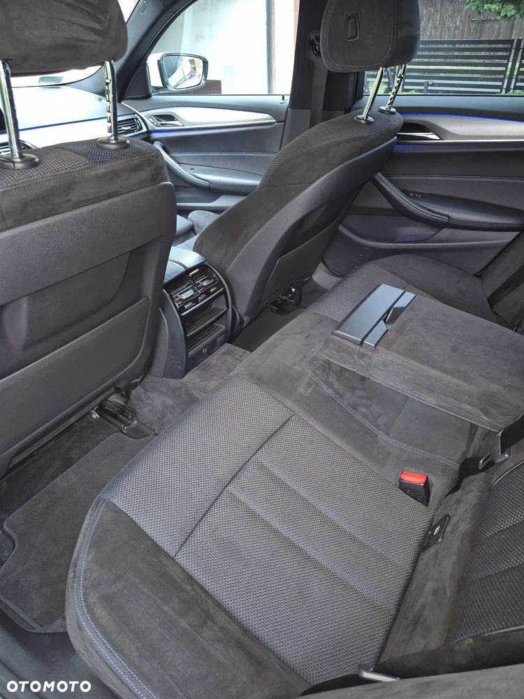 BMW Seria 5 520d xDrive M Sport sport - 11