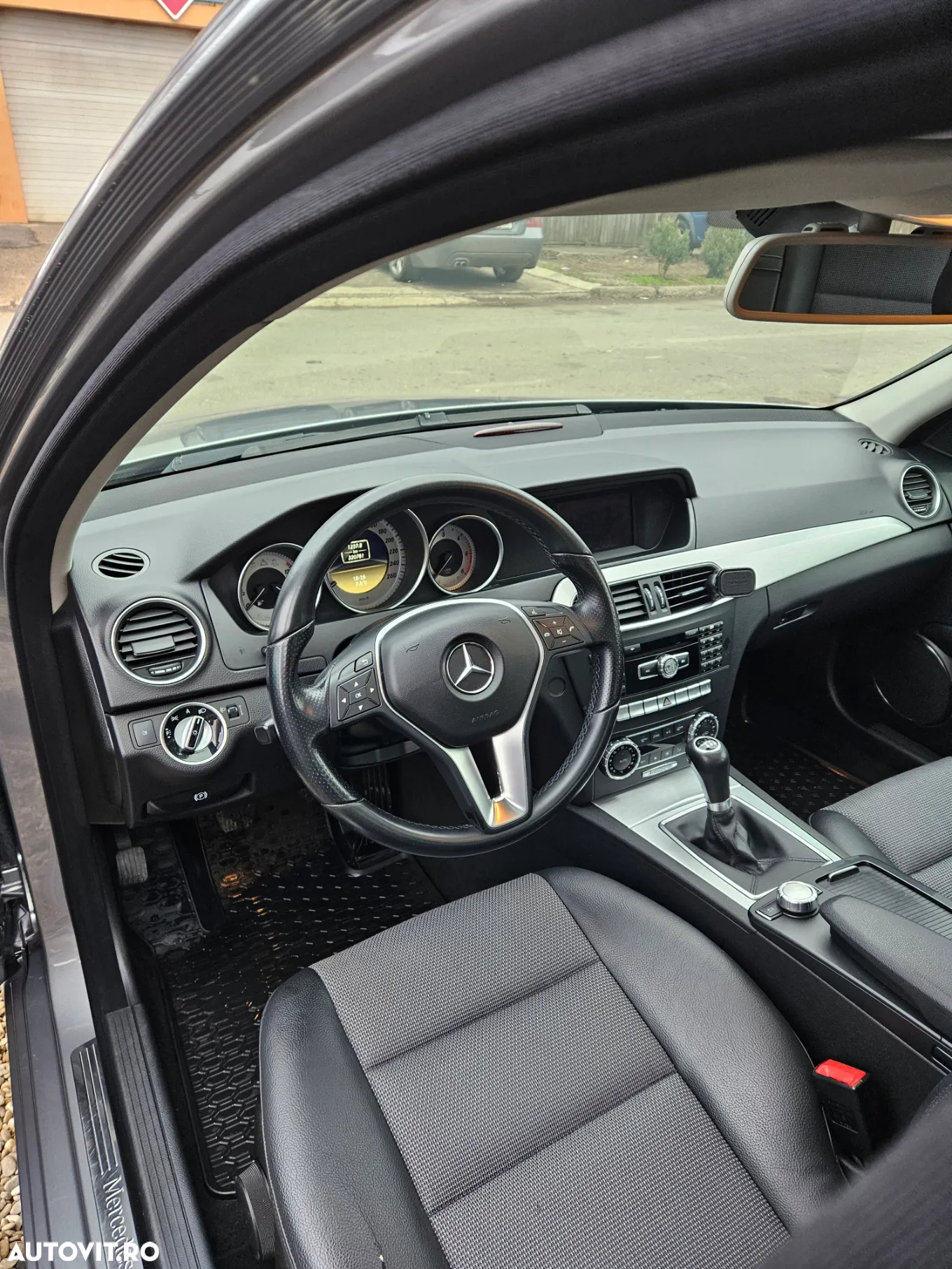 Mercedes-Benz C 250 CDI BlueEFFICIENCY T-modell - 3